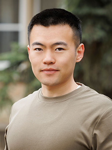 Picture of  Xiuqiang Liu
