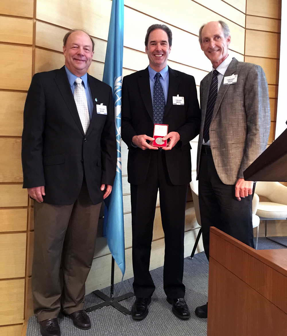 Jeff McDonnell (pictured centre) receives the 2016 Dooge Award